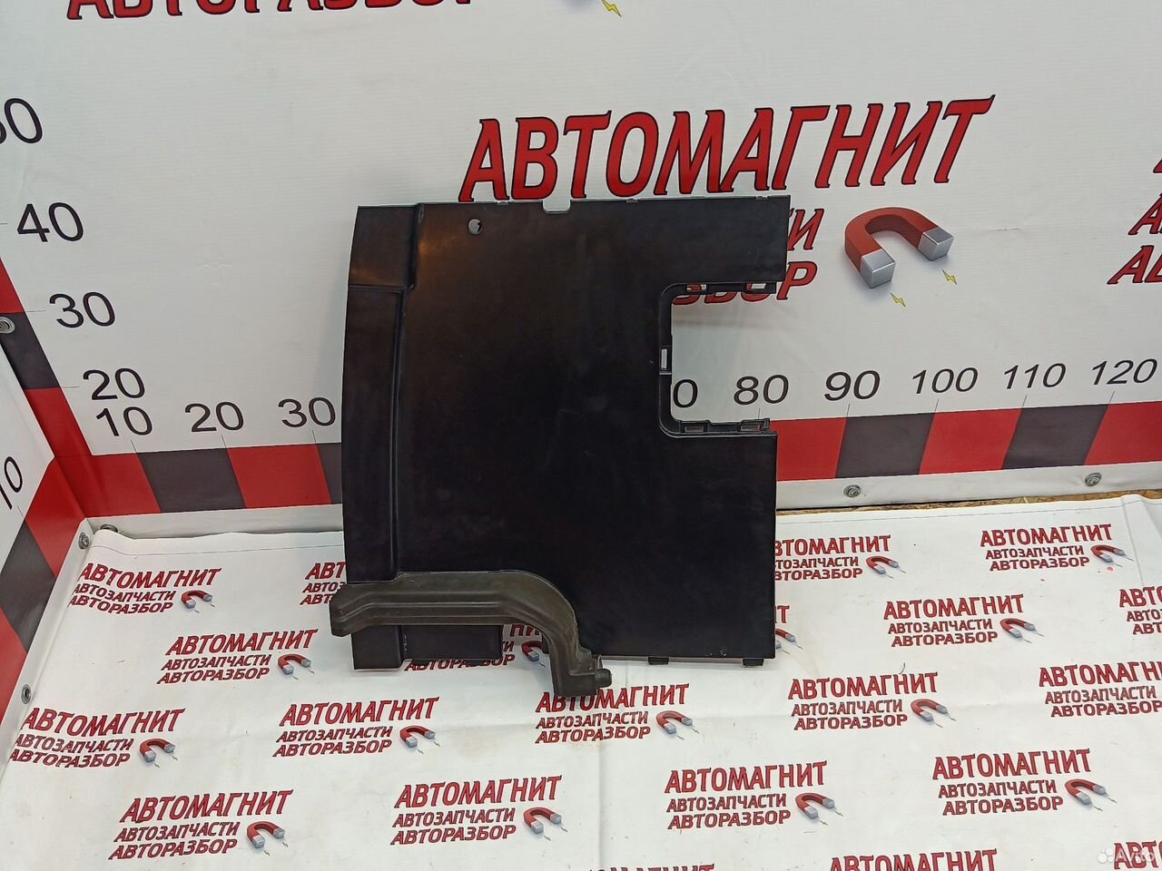 Накладка моторного отсека левая Voyah Free