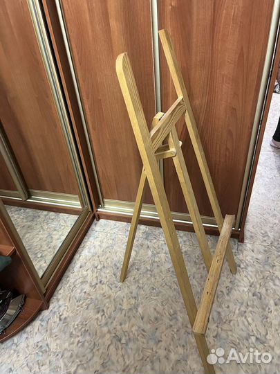 Мольберт художественный