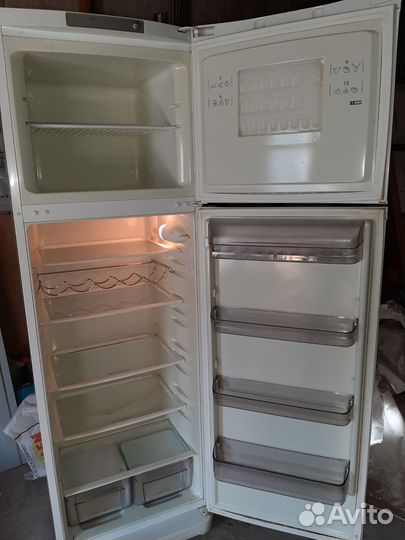 Холодильник бу.Аристон.Орск и др