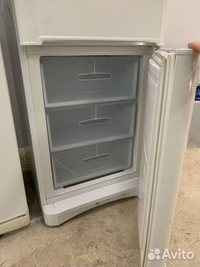 Холодильник indesit No frost 185см