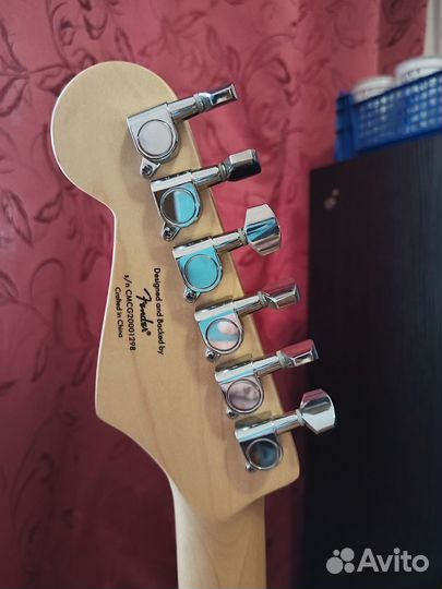 Электрогитара Fender Squier Stratocaster HSS