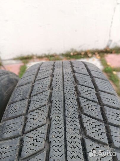 Triangle TR777 215/70 R16 104Q