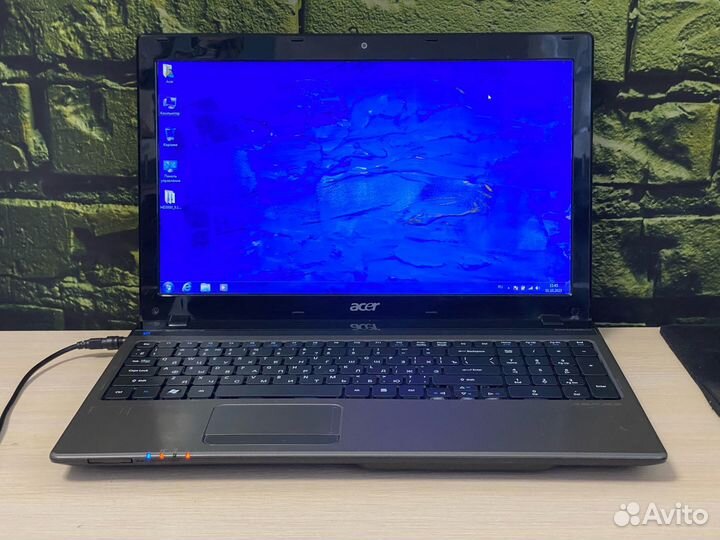 Ноутбук Acer 5750ZG