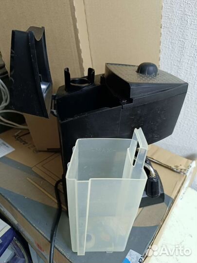 Кофеварка рожкового типа Delonghi EC 155