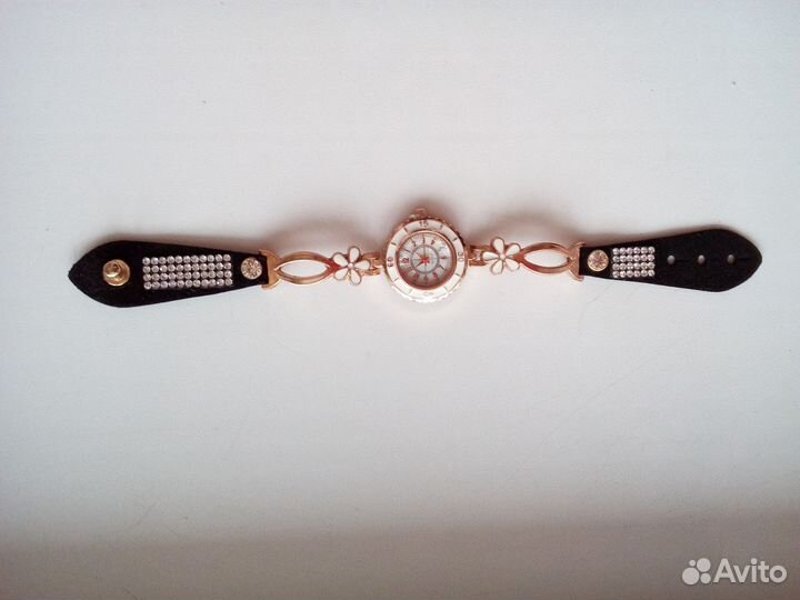 Часы женские