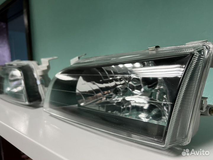 Фары Toyota Corolla 100 Стекло