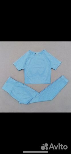 Костюм женский спортивный