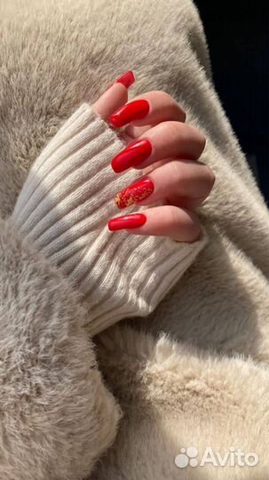 Маникюр, брови, парикмахерские услуги, прокол ушей