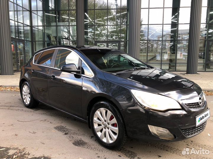 Opel Astra 1.6 AT, 2011, 230 000 км