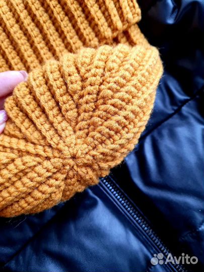 Шапка женская вязаная ручная работа