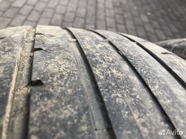Goodyear EfficientGrip 235/60 R17