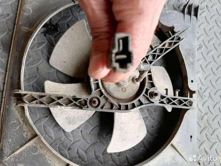 Вентилятор охлаждения радиатора Дэу Нексия