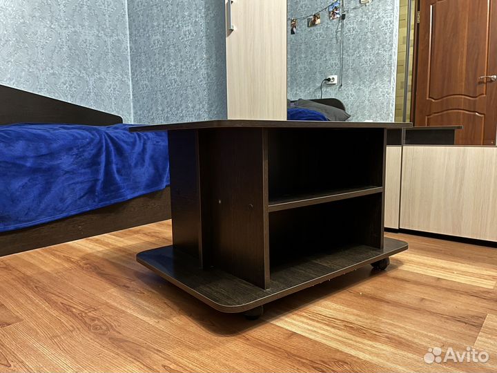 Тумба под телевизор