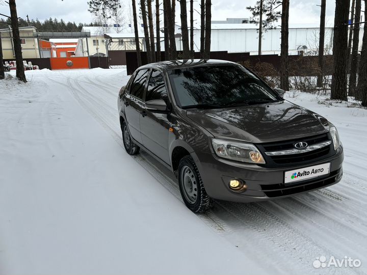 LADA Granta 1.6 МТ, 2017, 135 000 км