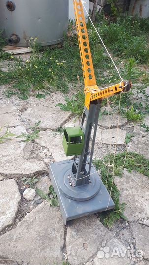 Башенный кран игрушка