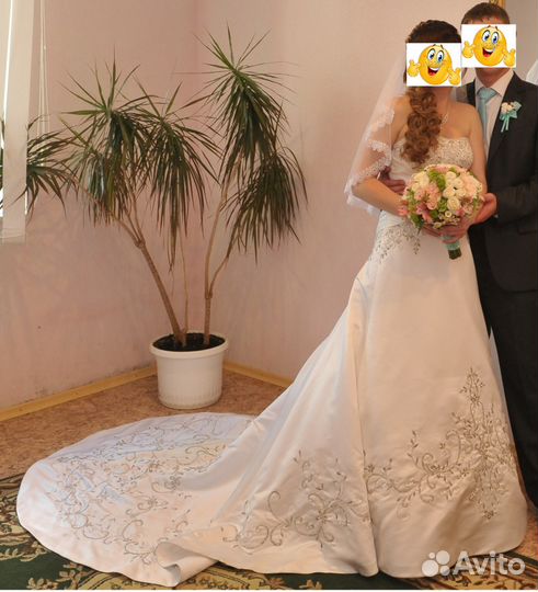 Свадебное платье