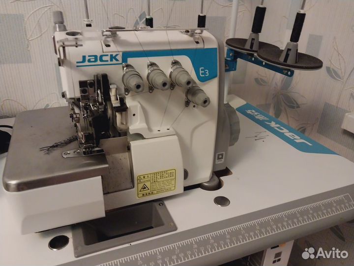 Промышленный оверлок Jack JK-E3-5-М2-55