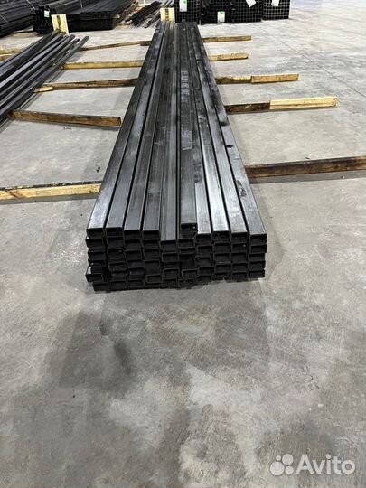 Труба профильная 60x40x3