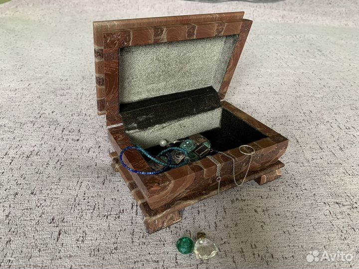 Шкатулка для украшений