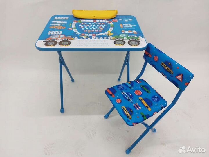 Набор детской мебели (новый)