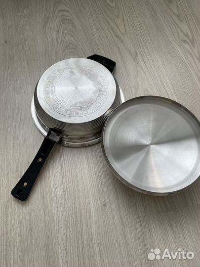 Сковорода-сотейник Shnaider 24 см