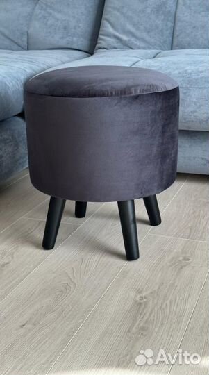 Банкетки, пуфы для прихожей