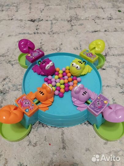 Игра накорми лягушек. Настольная игра