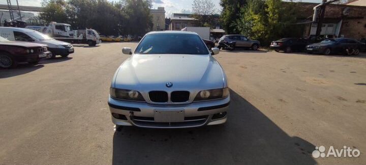 В разбор Bmw 523I E39 M52B25 2000