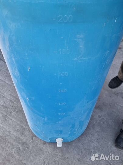 Бак (ёмкость) для воды пластиковый 200л