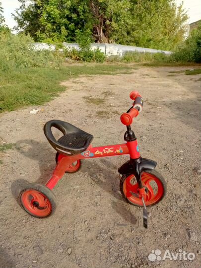 Трехколесный велосипед