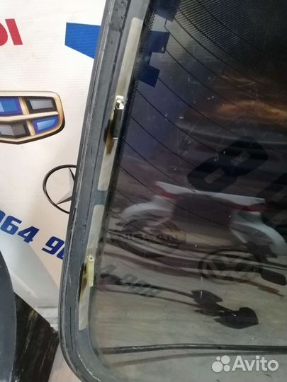 Toyota mark 2 gx90 стекло заднее