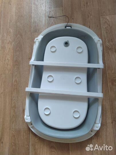 Ванночка для купания новорожденного складная