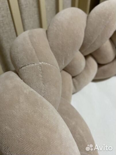 Бортик косичка в кроватку