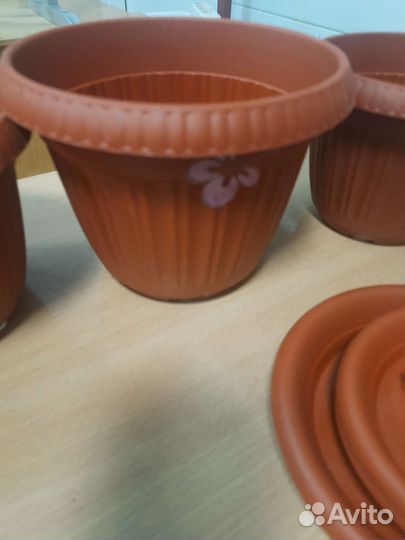 Кашпо горшок для цветов