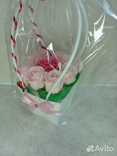 Корзинка с мыльными розами