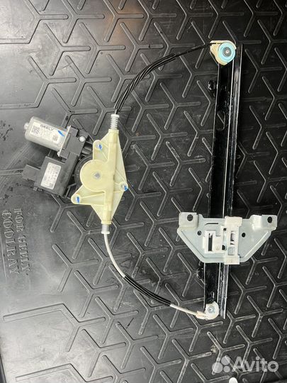 Стеклоподъёмник двери передний левый