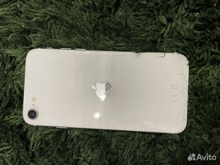 iPhone se 64gb 2020