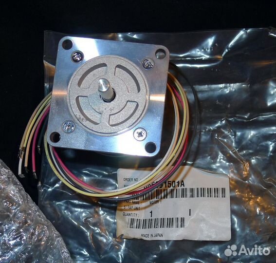 Шаговый двигатель Япония