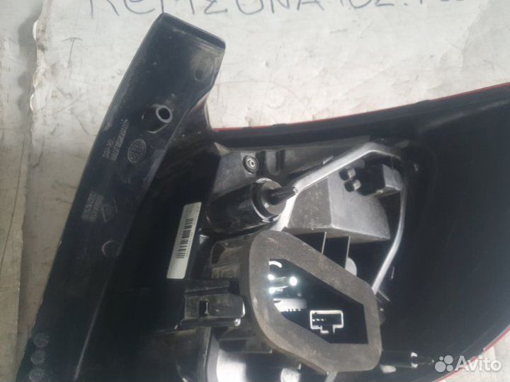 Фонарь задний задний левый Renault Sandero 2 2014