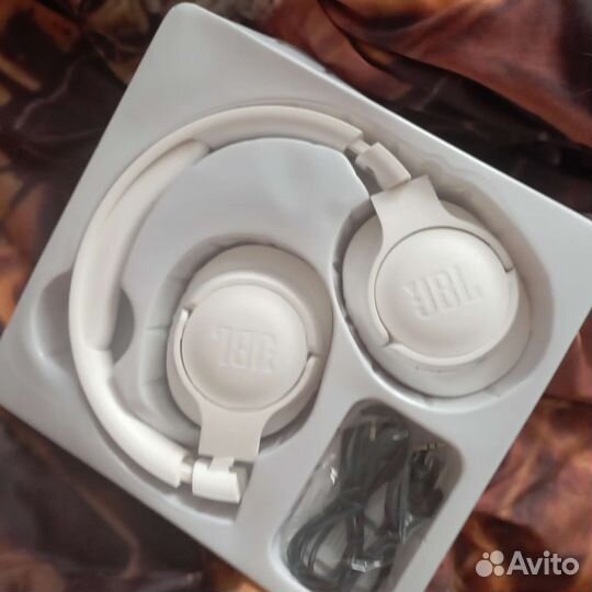 Беспроводные наушники