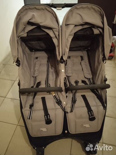 Коляска для двойни, погодок Valco baby