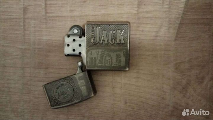 Зажигалка не оригинал