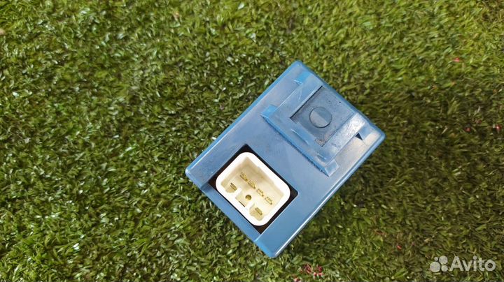 Реле дворников Toyota Vista Ardeo SV55 3SFE 2001