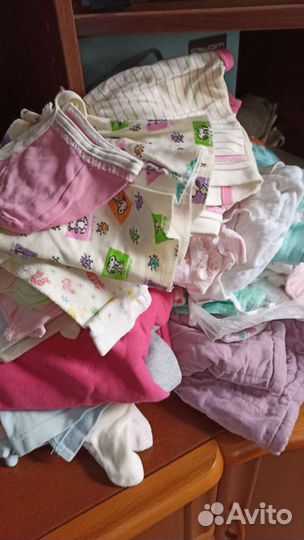 Боди,шапочки на девочку