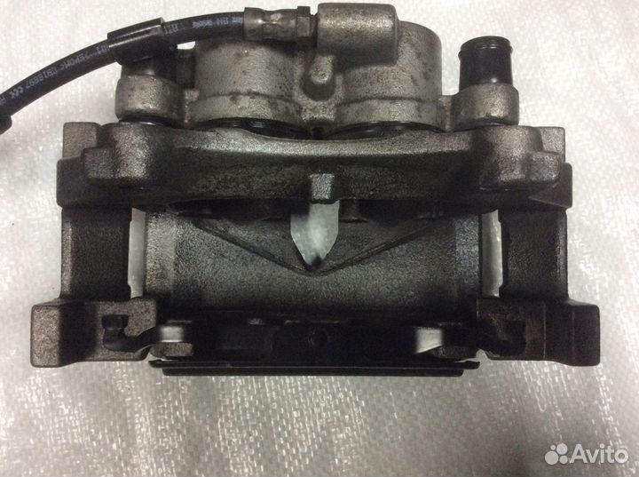 Передний тормозной супорт правый мерседес GL-166