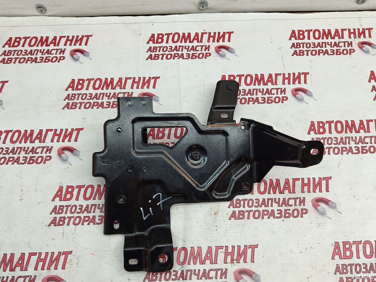 Кронштейн эбу Lixiang L7