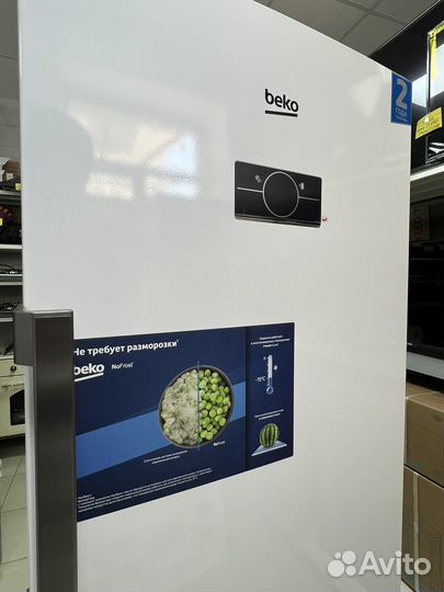 Морозильная камера Beko 172см Новая No Frost