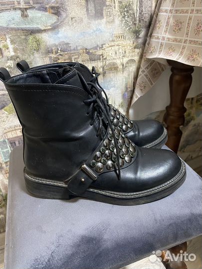 Ботинки для девочки 36р