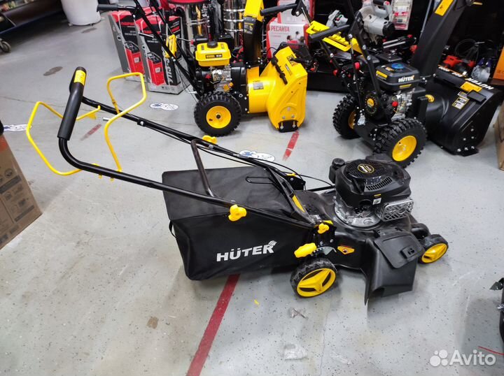 Газонокосилка самоходная Хутер 5лс новая со стенда