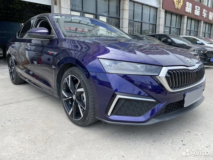 Skoda Octavia 1.4 AT, 2021, 22 000 км